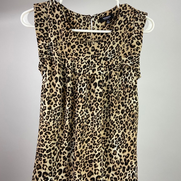 Top - Picture 2 of 2